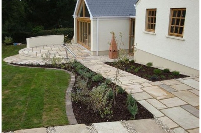 Paving in Pembrokeshire - The Slate Centre (image 3)